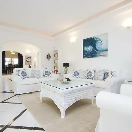 Puerto Del Carmen Sleeps 6 Pool Air Con Wifi Puerto del Carmen (Lanzarote)