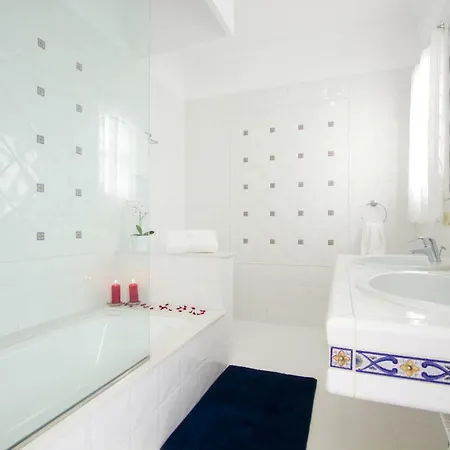 Puerto Del Carmen Sleeps 6 Pool Air Con Wifi Vila