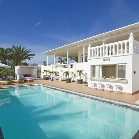 Vila Puerto Del Carmen Sleeps 6 Pool Air Con Wifi Puerto del Carmen (Lanzarote)